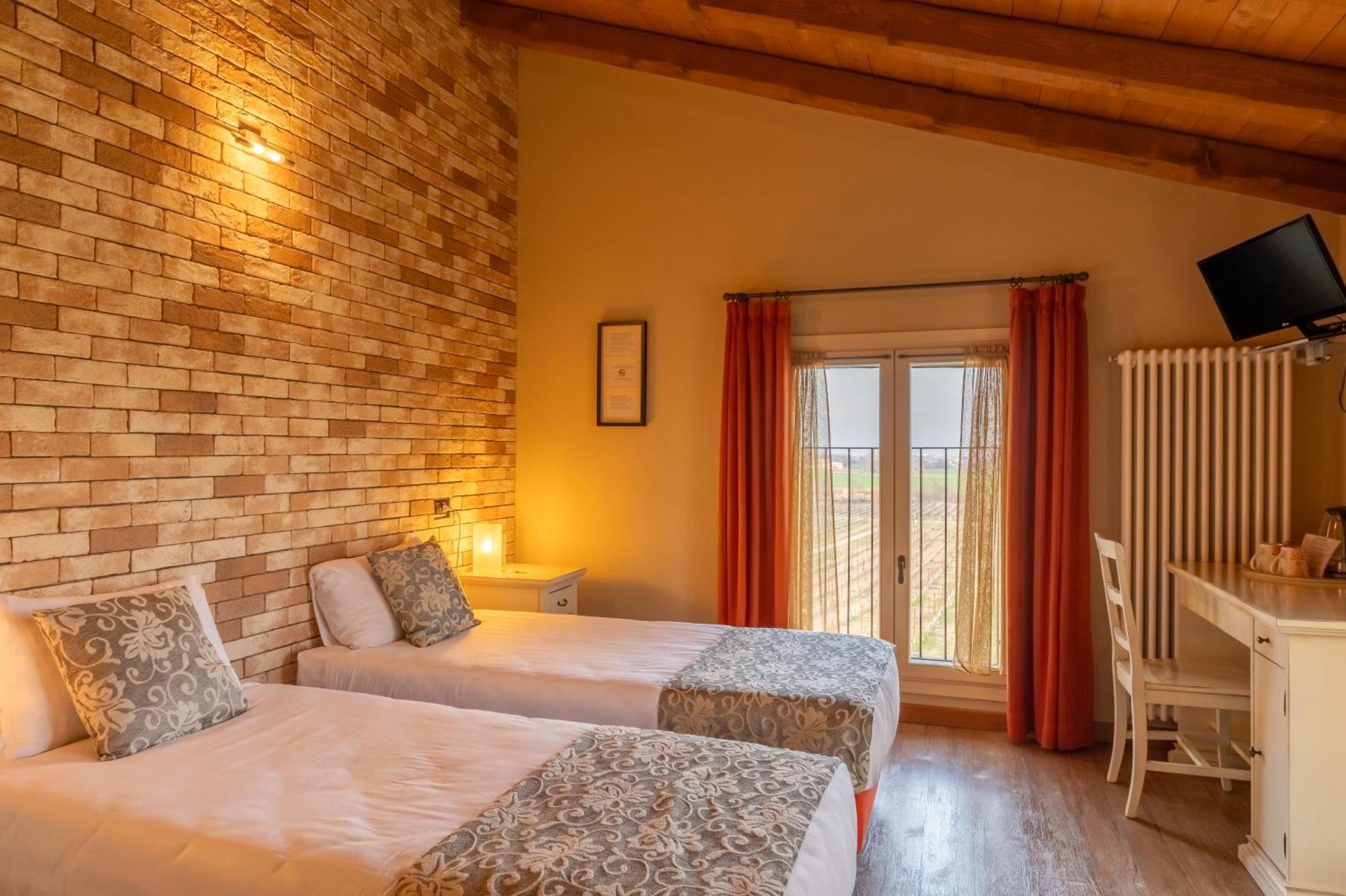 Agriturismo La Razza Реджо Емилия Екстериор снимка